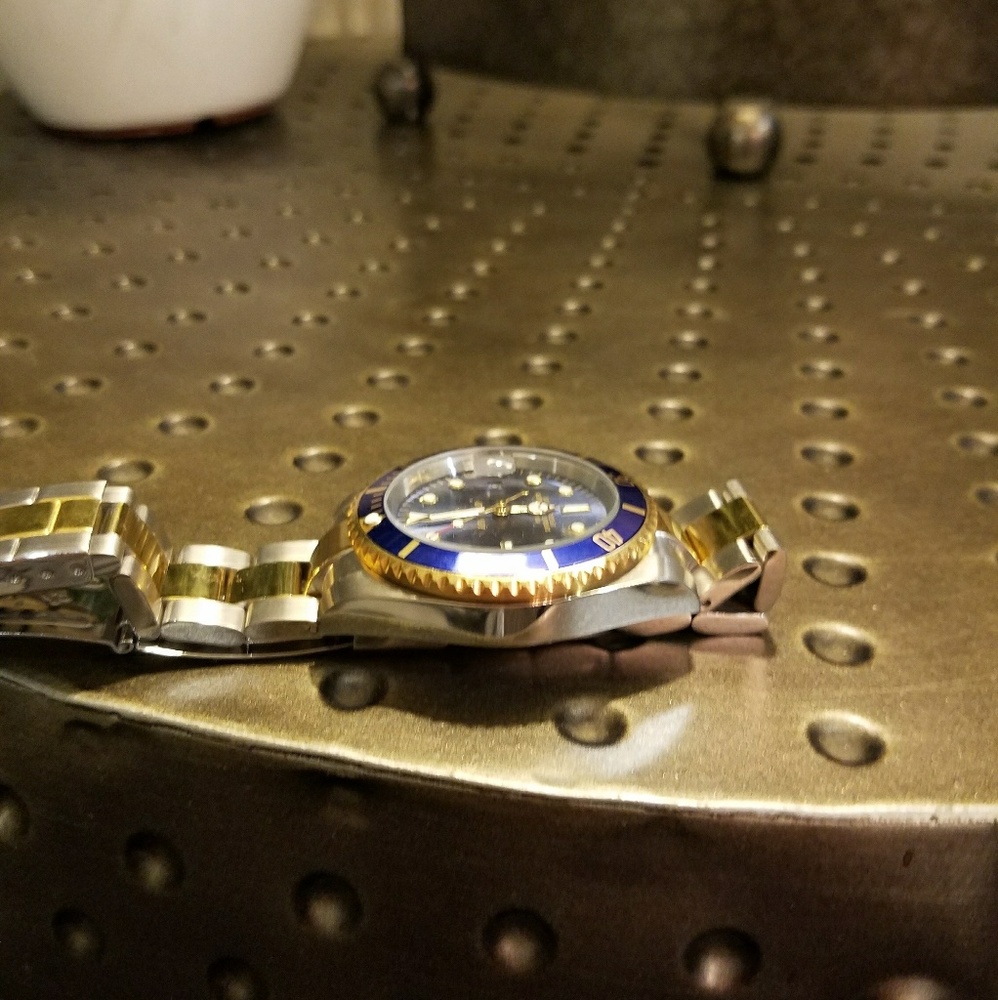 Invicta Pro Diver Gold / Stainless Steel Watch - Picture 7 of 7